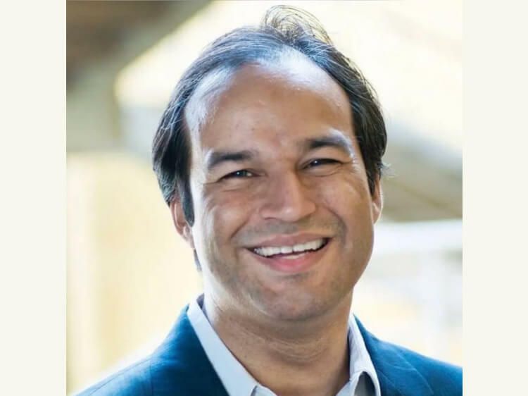 Family of Amit Grover. Son Education and Family Expenses